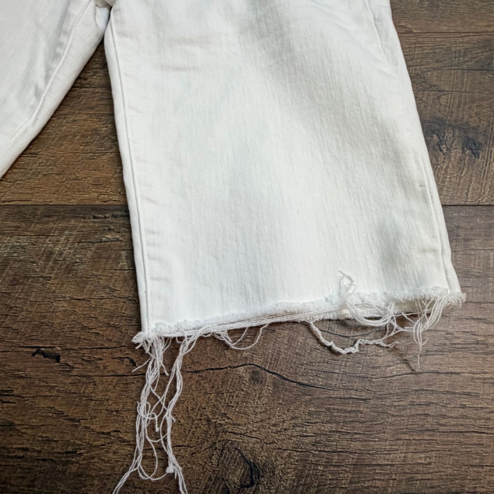 J Brand 811 Bermuda Shorts White Denim Raw Hem Blanc Size 29 - Picture 9 of 10